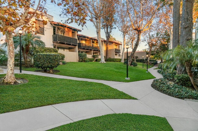 Missions at Back Bay, Costa Mesa, CA 92626 - photo 6