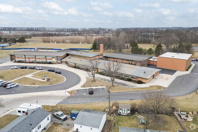 St. Marys West Intermediate School houses students grades 2-5 with a student-teacher ratio of 20 to 1.