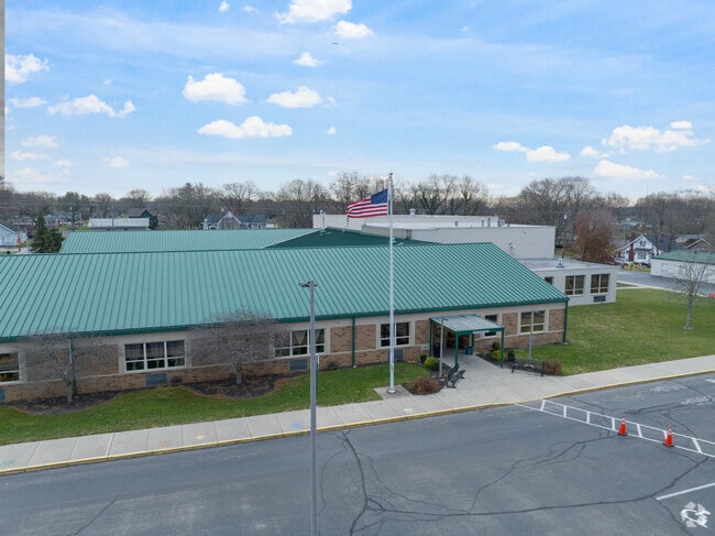The Edgewood Early Childhood Center is located on 200 W Ritter St, Seven Miles, OH.