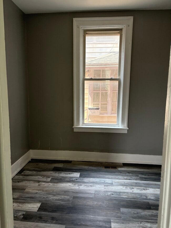 114 Josephine St unit Fl 1, Syracuse, NY 13208 - photo 6