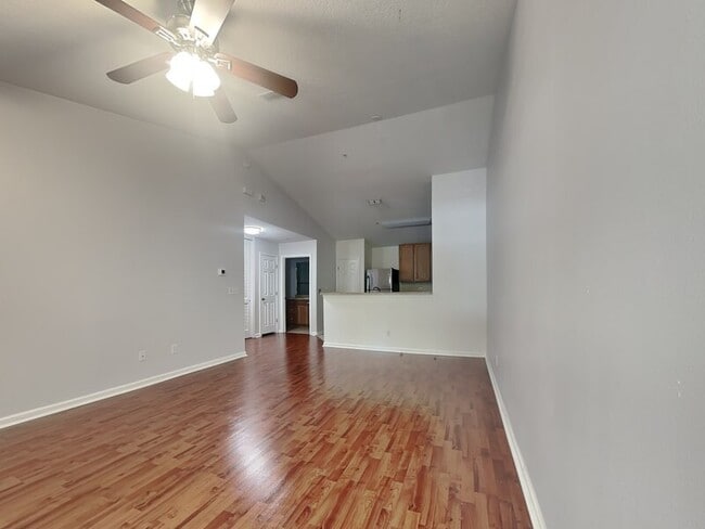 575 Oakleaf Plantation Pkwy unit 715, Orange Park, FL 32065 - photo 3