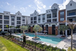 100 Alva Cir, Daytona Beach, FL 32117