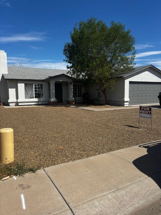 4439 N 85th Dr, Phoenix, AZ 85037