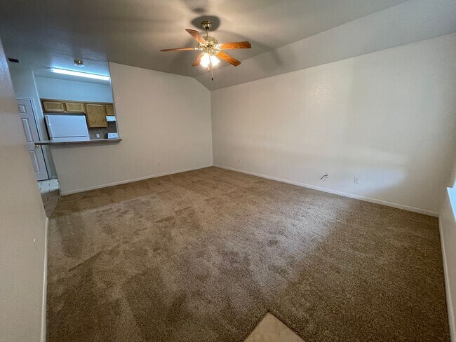 1906 Charleston Ct unit B, Killeen, TX 76542 - photo 3