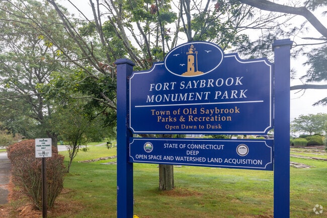 Fort Saybrook Monument Park is a historic landmark in Old Saybrook.
