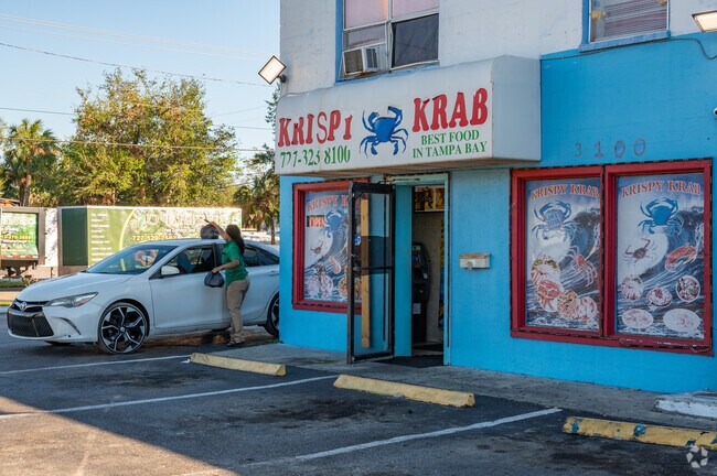 Krispy Krab has earned its' reputation for great seafood in Highland Oaks.