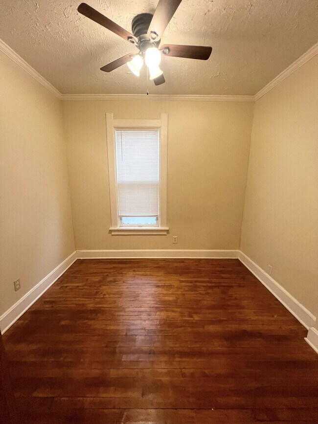 3336 N Bartlett Ave unit 1, Milwaukee, WI 53211 - photo 7