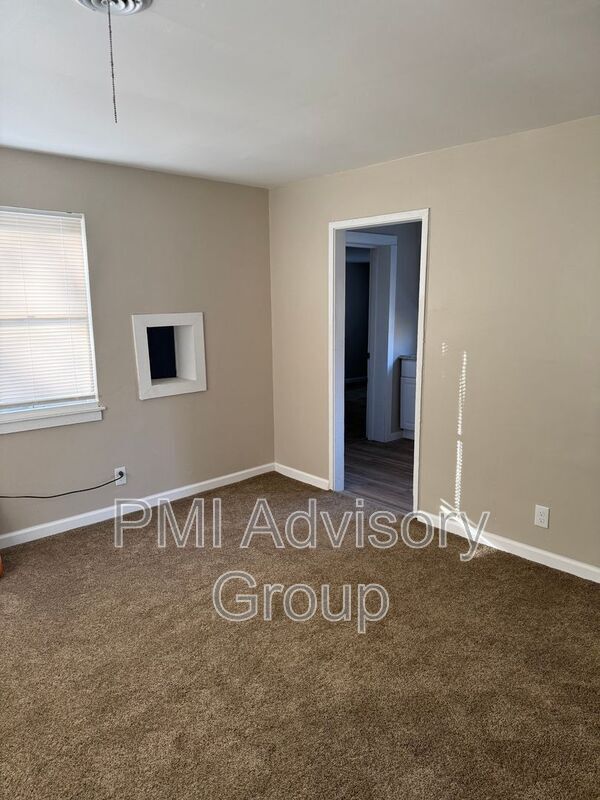 216 SW Heights Rd, Topeka, KS 66609 - photo 2