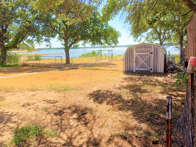 9142 Co Rd 197, Breckenridge, TX 76424 - photo 3