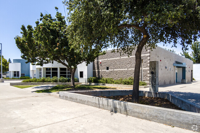 Reyburn Intermediate School, Clovis CA Rankings & Reviews - Homes.com