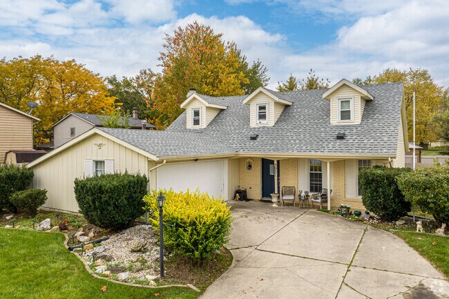 Cape Cod-style homes with dormer windows can be spotted in the Oakhurst neighborhood.