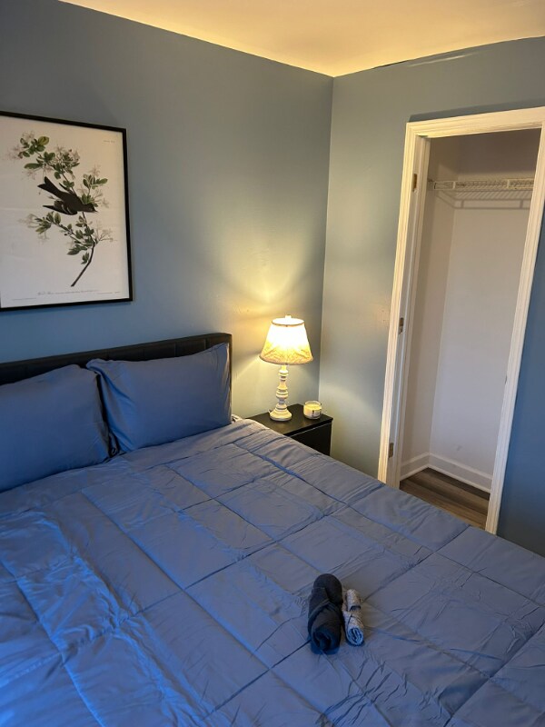 800 Robinwood St, Pontiac, MI 48340