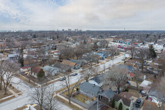 Waukegan Gardens