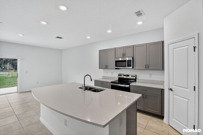 316 Riverfront Way, Riverfront Estates, FL 32141 - photo 4