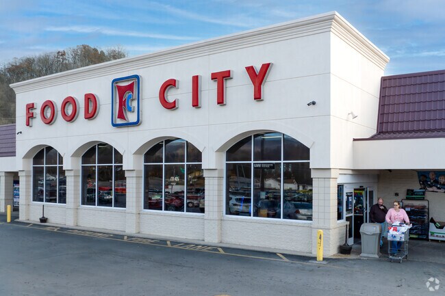 Food City in Hunter provides convenient grocery shopping with local favorites.
