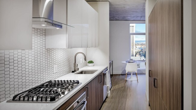 Helios, Seattle, WA 98101 - photo 4