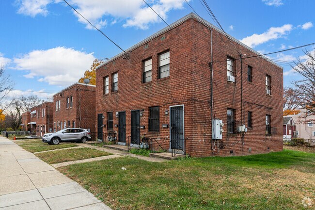Condominiums line the streets as far as the eye can see in the Knox Hill Neighborhood.
