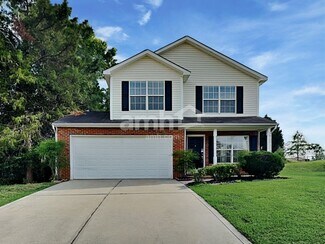 4011 Cedarbark Dr, Matthews, NC 28105