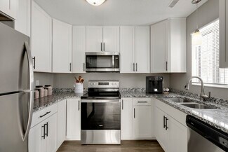 2187 Cypress Dr, Woodbury, MN 55125