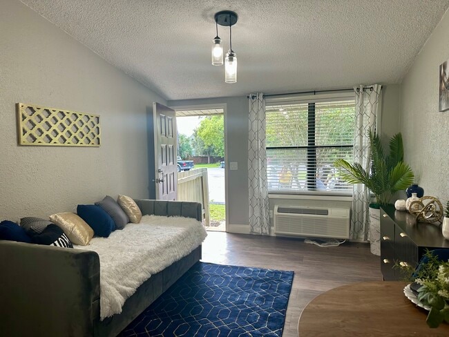 Bridgeport, Brandon, FL 33511 - photo 3