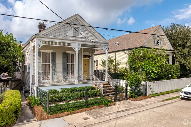Traditional New Orleans homes can be found throughout Audubon.