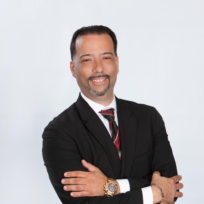 Agent Photo