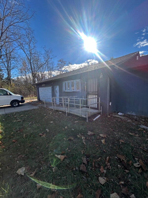 G3447 Barth St, Flint Township, MI 48504