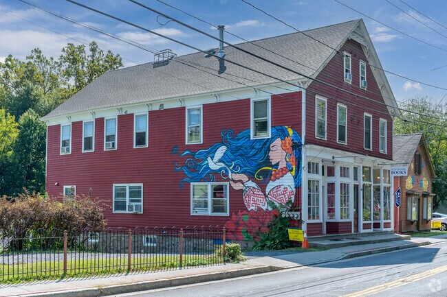 Rosendale has a beautiful collection of murals throughout Main Street.
