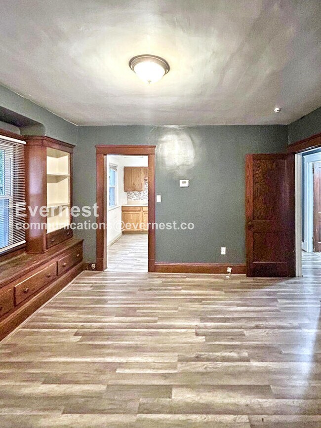 12701 Benham Ave unit 1, Cleveland, OH 44105 - photo 7