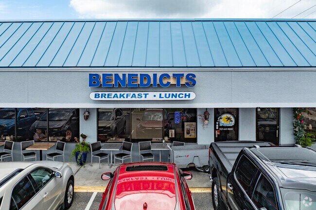 Benedicts is a popular place for breakfast and lunch.
