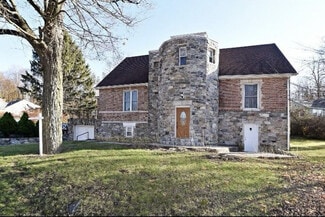 2 Hollowbrook Plaza Unit 1, Cortlandt Manor, NY 10567