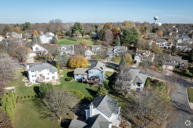 The leafy community of Maple-Prairie is one of the nicest areas in Madison.