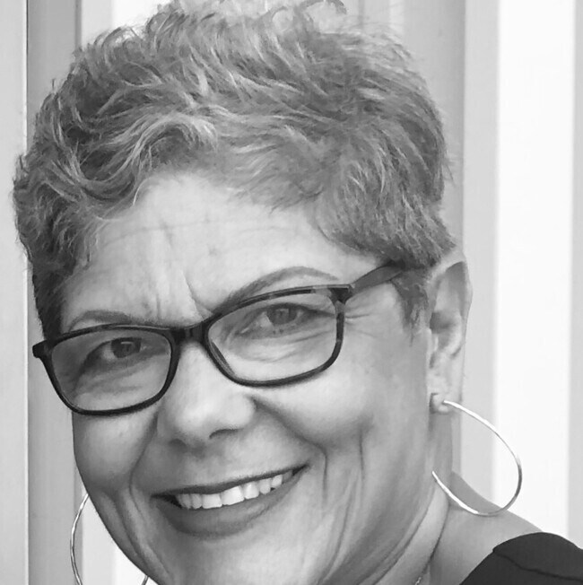 Vera Mays