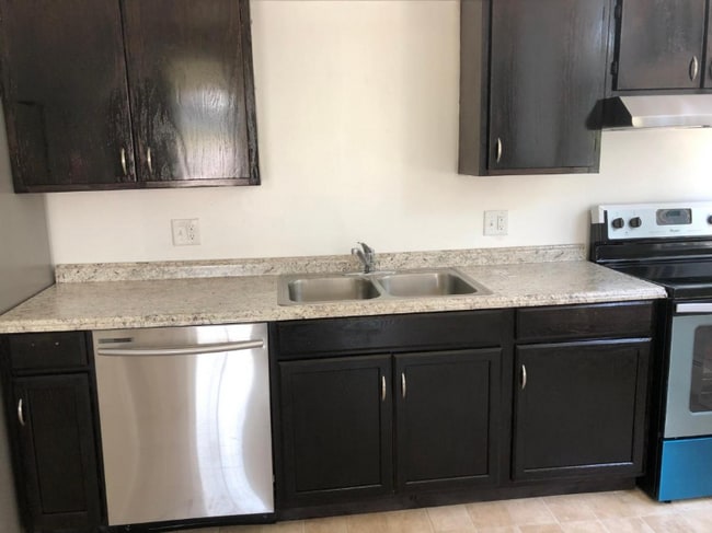 313 Rutger St unit 2, Utica, NY 13501 - photo 2
