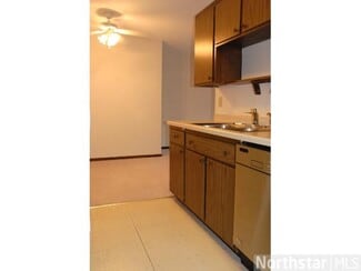 2630 Pleasant Ave Unit 303, Minneapolis, MN 55408