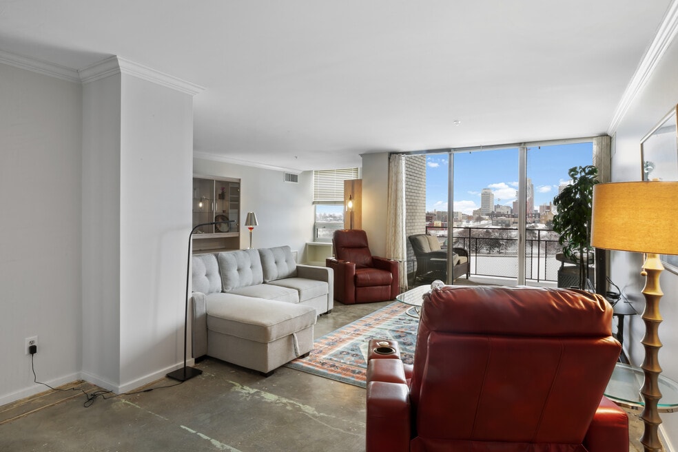 The Condos at 3000 Farnam unit 5o, Omaha, NE 68131 - photo 1