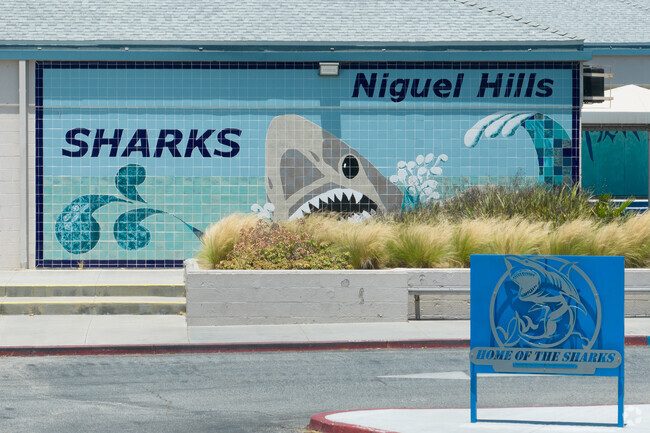 The entrance to the Niguel Hills Sharks Middle School.