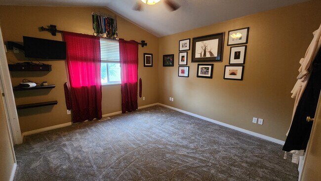 883 W 2100 S, Woods Cross, UT 84087 - photo 6