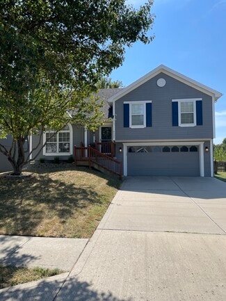 8625 NE 112th St, Kansas City, MO 64157