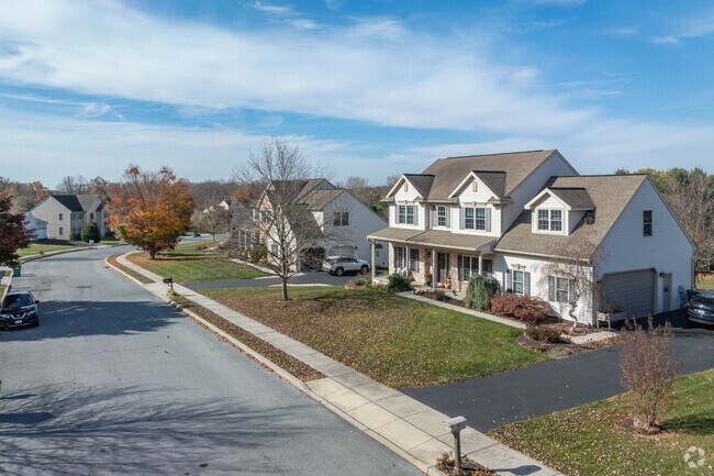 New modern traditional homes with attached garages are found in South Londonderry.