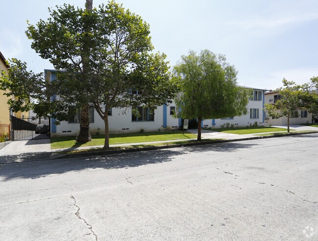 820 S Gramercy Place, Los Angeles, CA 90005 - photo 2