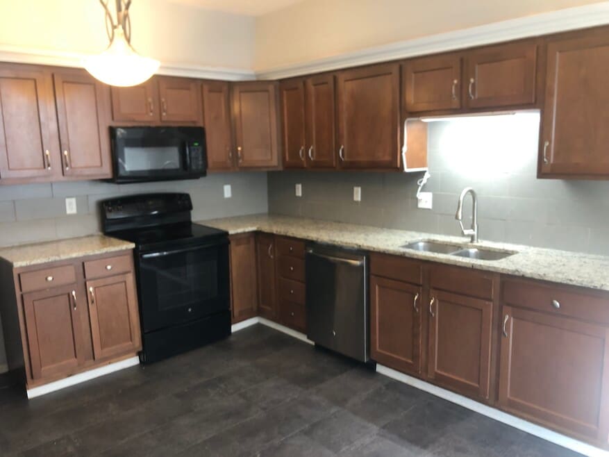 26 W 4th St unit 26 West 4th Street, Oswego, NY 13126 - photo 1