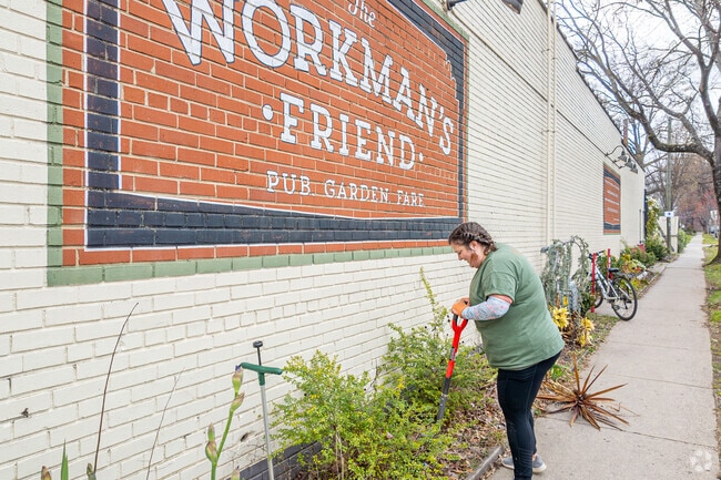 Stop by The Workman's Friend for a relaxing pint and bite next time you visit Commonwealth.