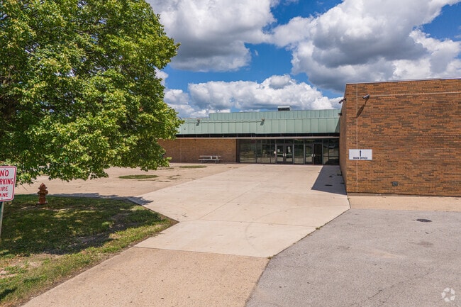 Stephen Decatur Middle School offers plenty of fun after school activities.