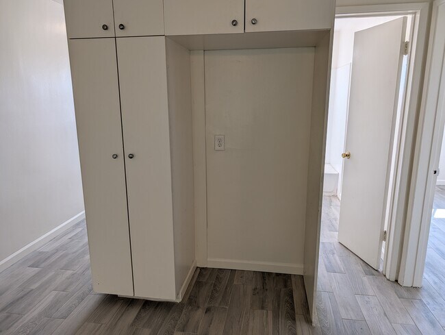 11752 Coldbrook Ave unit C, Downey, CA 90241 - photo 6