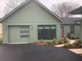 702 Union St, Northfield, MN 55057