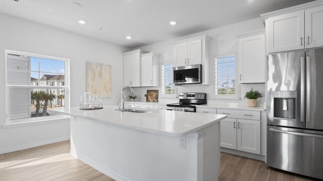 14158 Sable Palm Way, Pensacola, FL 32507 - photo 2