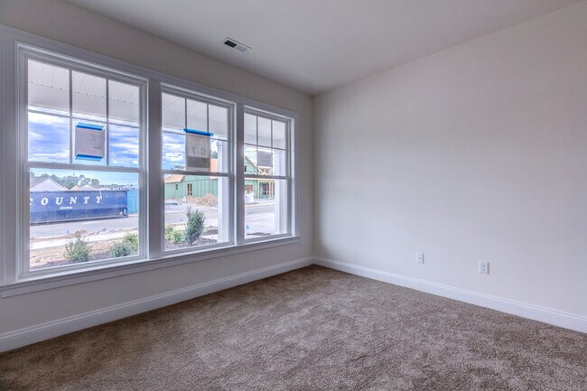 10447 Woodside Farms Dr unit 38492490, Glen Allen, VA 23059 - photo 5