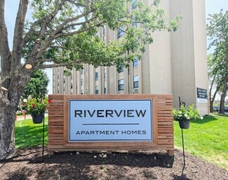 111 Shawnee St, Leavenworth, KS 66048