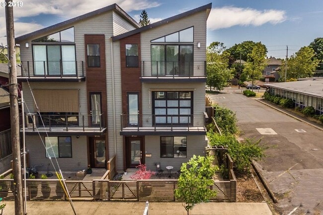 4932 N Haight Ave unit B - LWR, Portland, OR 97217 - photo 2